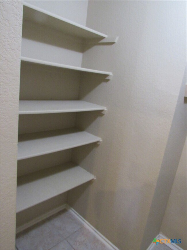 Building Photo - 5812 Montrose Dr