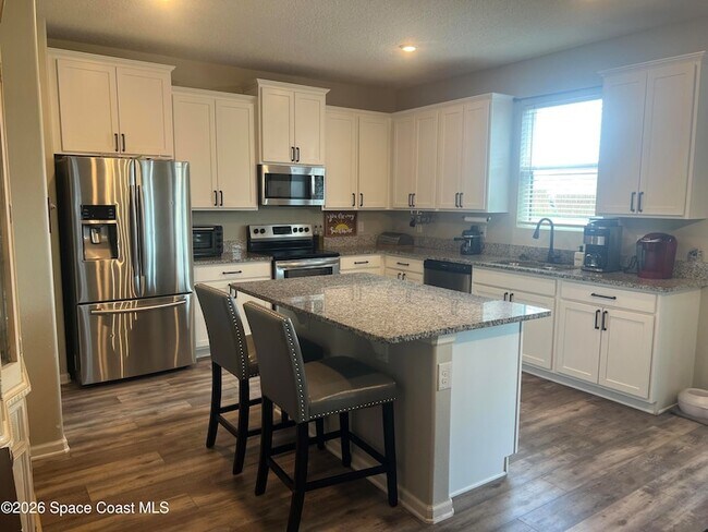 Building Photo - 4061 Dragonfly Dr