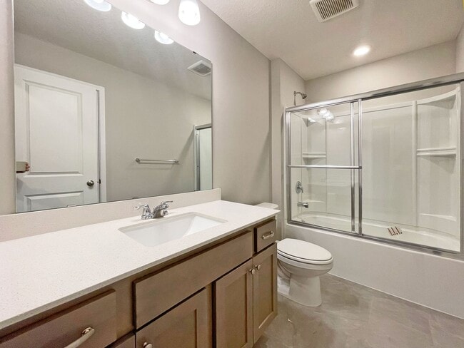 Building Photo - Gorgeous Like-New Home in Copper Hills, Never Rented, Fenced Yard, Huge Family Room, 3-Car Garage...