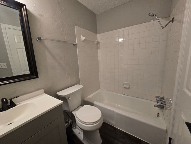 Building Photo - 8810 Springmail Cir