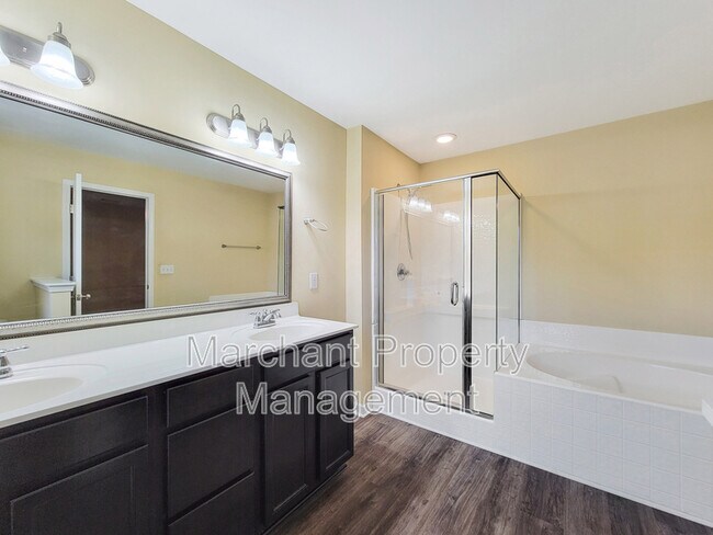 Building Photo - 4 Wisner Ct