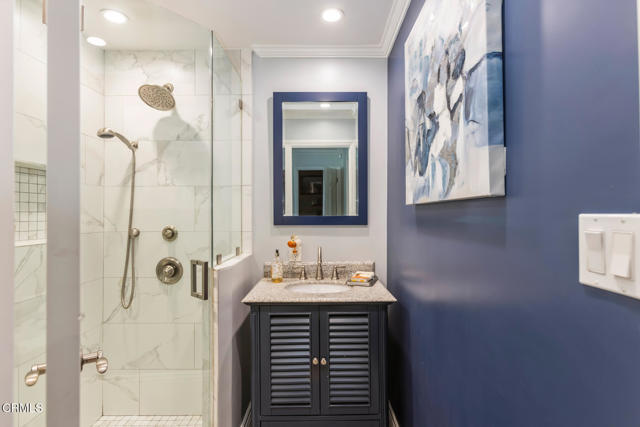 Building Photo - 4816 Indianola Way