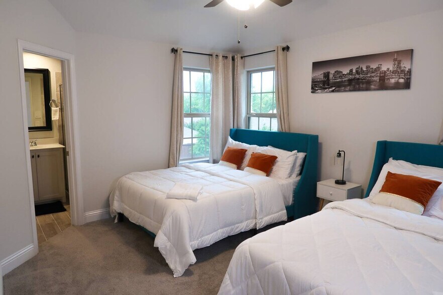 Building Photo - 6000 Bursey Rd