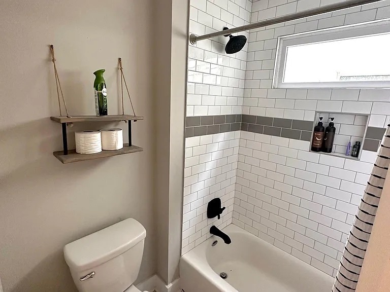 Building Photo - 368 Glenrose Ave