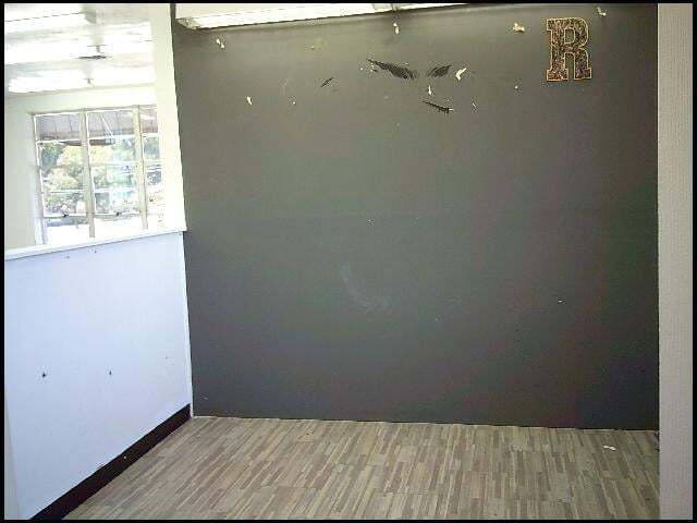 Building Photo - 206 N Reynolds Rd