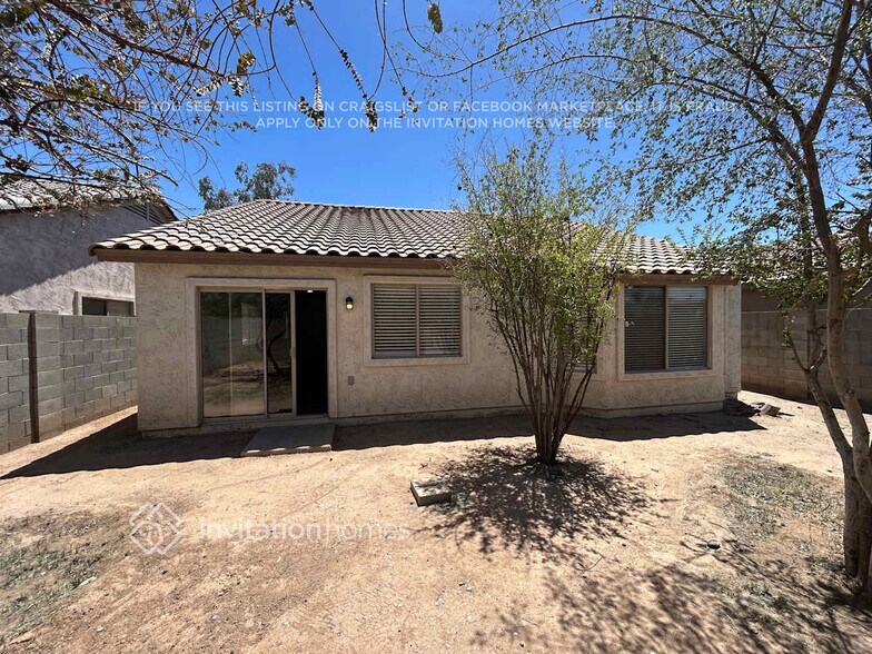 Building Photo - 908 W Roeser Rd