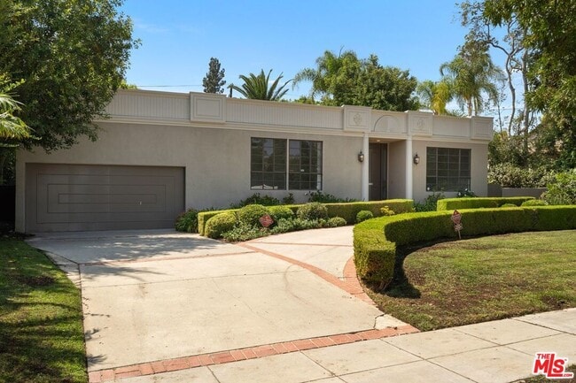 Building Photo - 519 N Rexford Dr