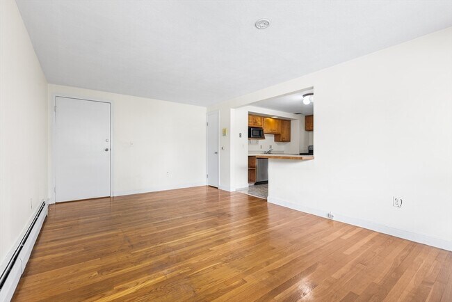 Building Photo - 50 Tuttle St