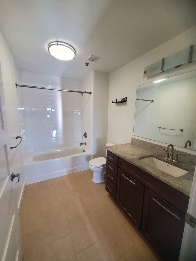 Building Photo - 48 Water St