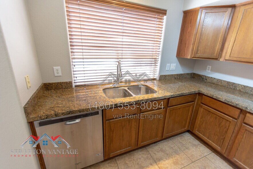 Building Photo - 42271 Colby Dr