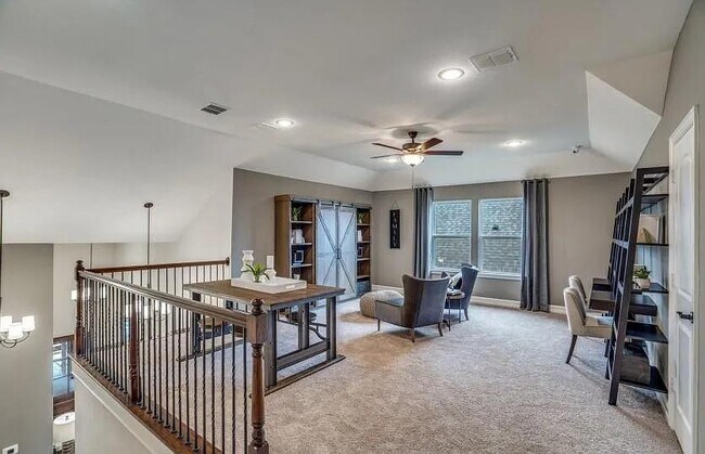 Building Photo - 3620 Thunian Pass