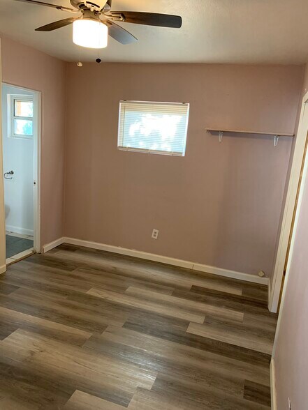 Building Photo - 240 Hollywood Blvd SE