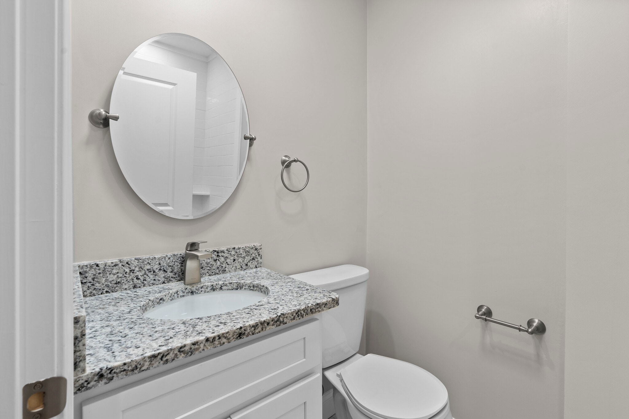 Building Photo - 376 Arnolds Neck Dr