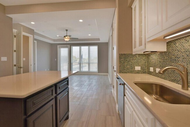 Building Photo - 106 Bella Toscana Ave