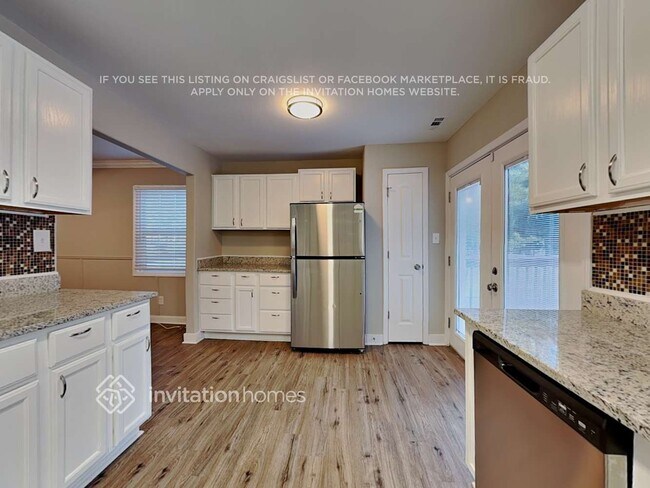 Building Photo - 406 Meadowview Dr