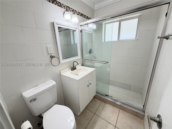 Building Photo - 4229 Bougainvilla Dr
