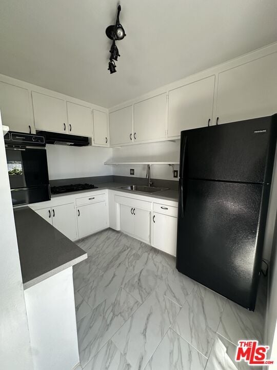 Building Photo - 9018 Keith Ave