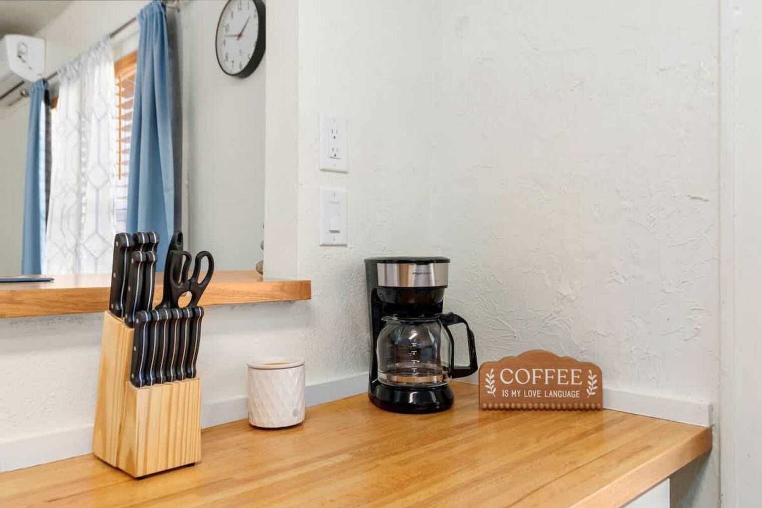 Building Photo - 728 Johnson Ave