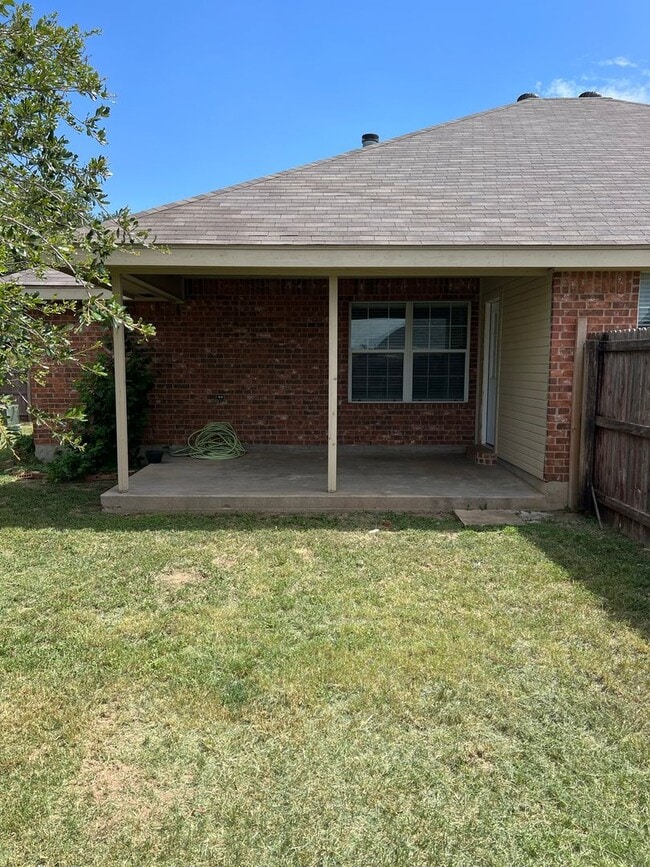 Building Photo - 4701 Many Waters Dr