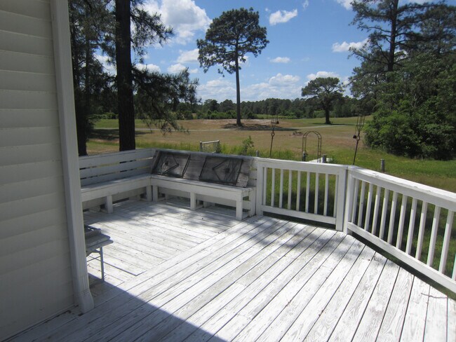 Building Photo - Live Where Others Vacation | 4BR Unique Home in the Gated Community of Fairfield Harbour!