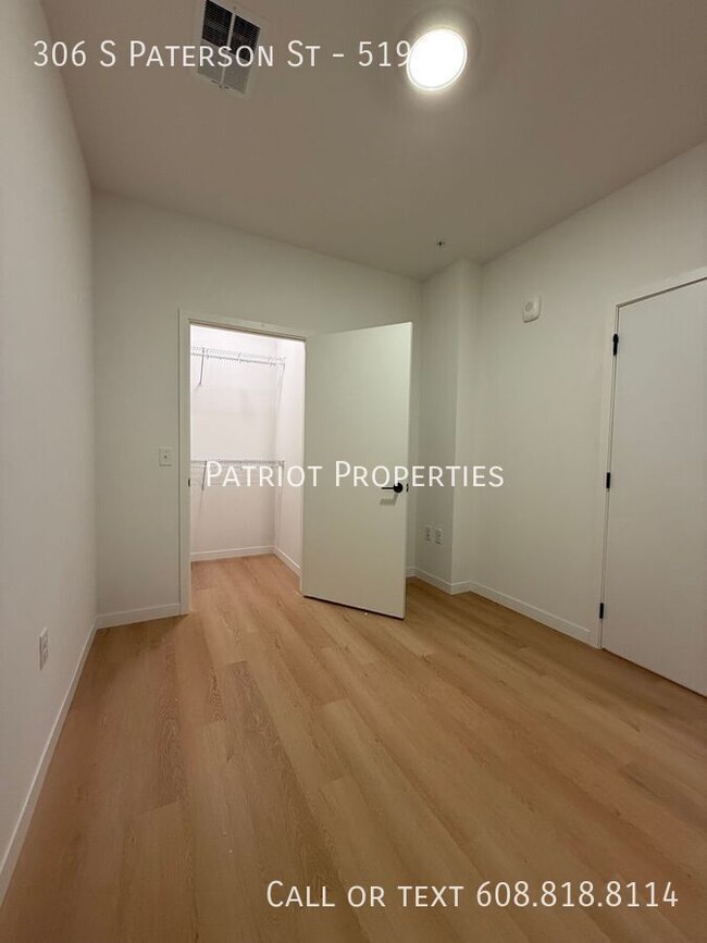 Building Photo - 306 S Paterson St