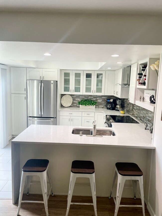 Building Photo - 13324 E Asbury Dr