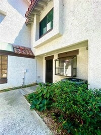 Building Photo - 308 Maui Dr