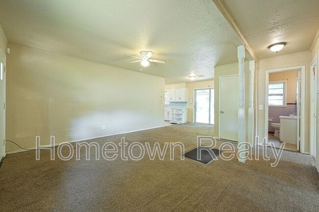 Building Photo - 2621 SW 52nd St