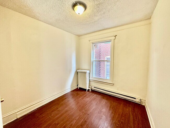 Building Photo - 43 S 13th St