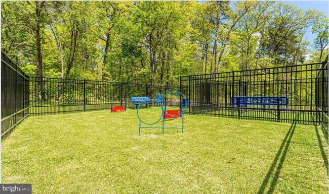 Building Photo - 8311 Amber Beacon Cir