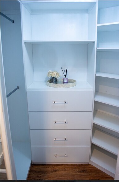 Master Walk in Closet - 992 NW 93rd Ave