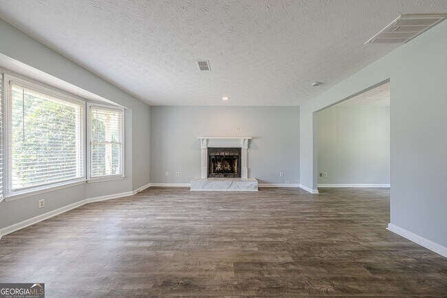 Building Photo - 5458 Winslow Crossing N
