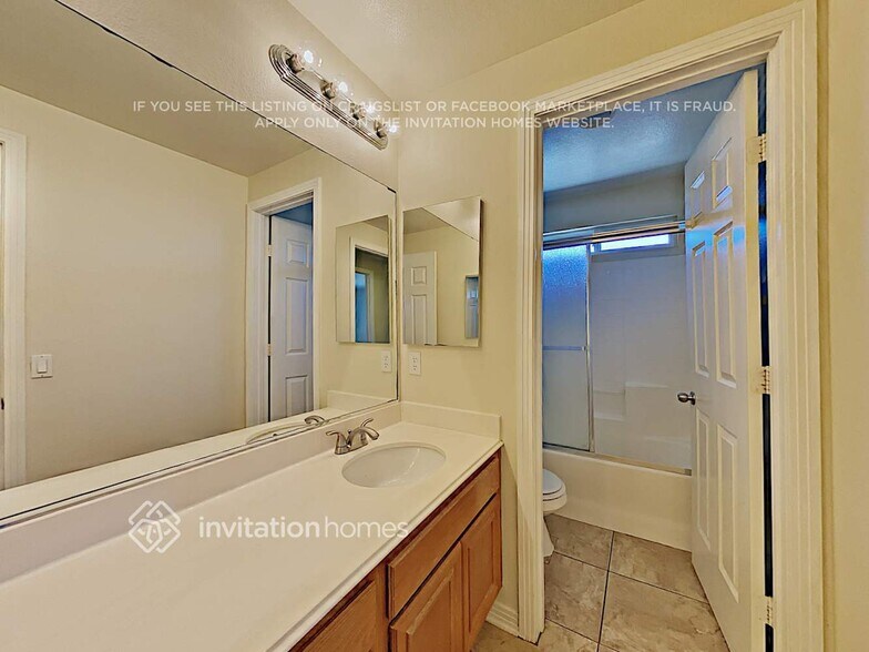 Building Photo - 1036 Crystal Springs Pl