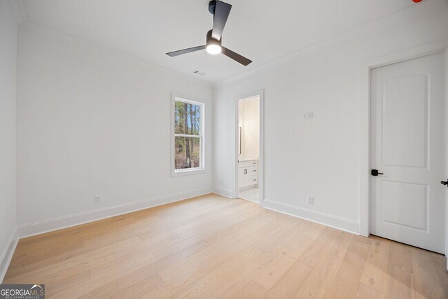 Building Photo - 1261 Glen Eagle Dr