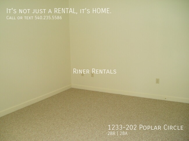 Building Photo - 1233 Poplar Cir