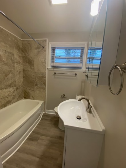 Building Photo - 901 Campbell St