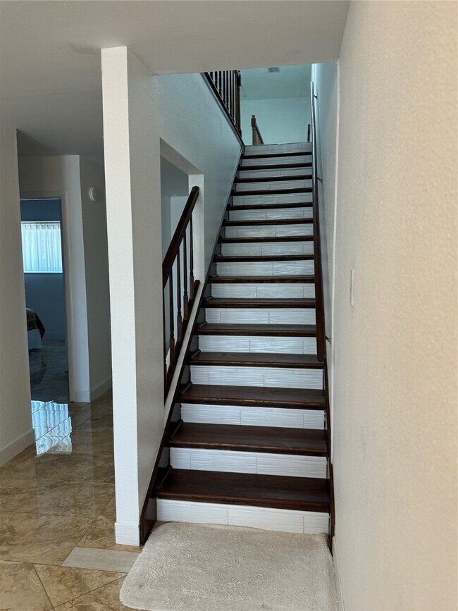 Building Photo - 8416 Seawall Blvd