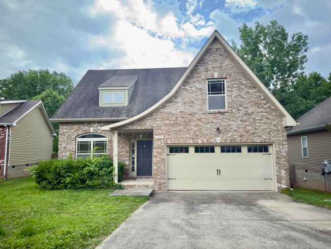 Primary Photo - 638 Hidden Valley Dr