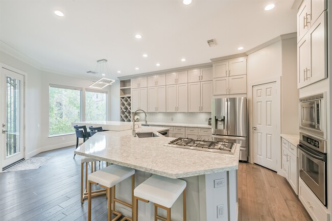 Building Photo - 12636 Briar Patch Dr