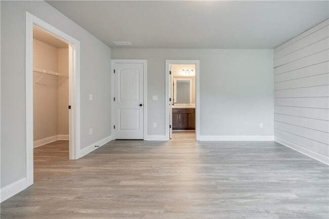 Building Photo - 428 Meadow Vista Ln