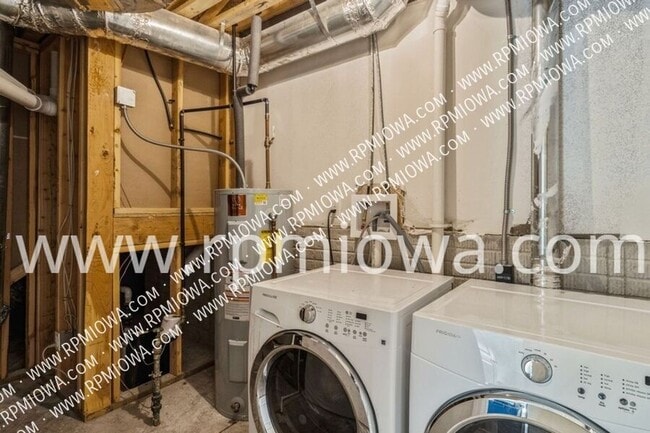 Building Photo - 7878 Cottonwood Ln