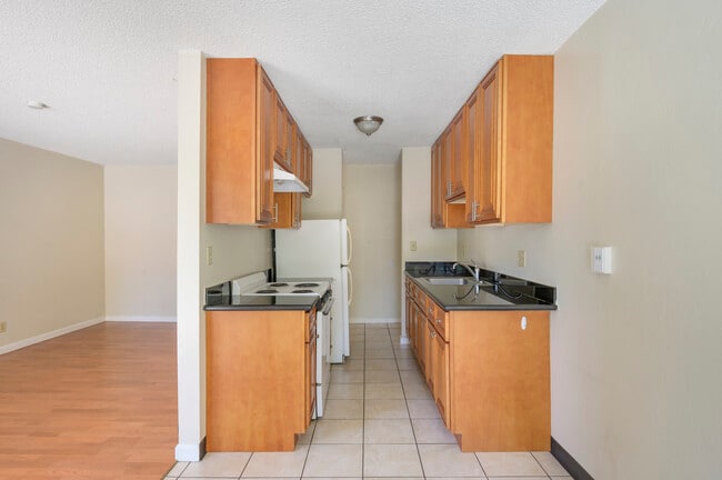 Building Photo - 2520 Hillegass Ave