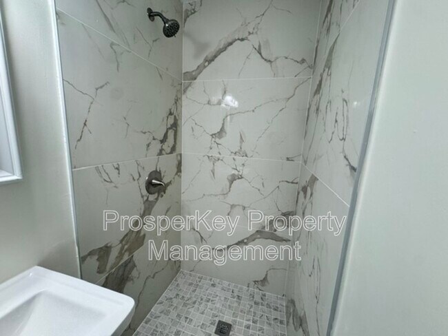 Building Photo - 1526 Barcelona Dr