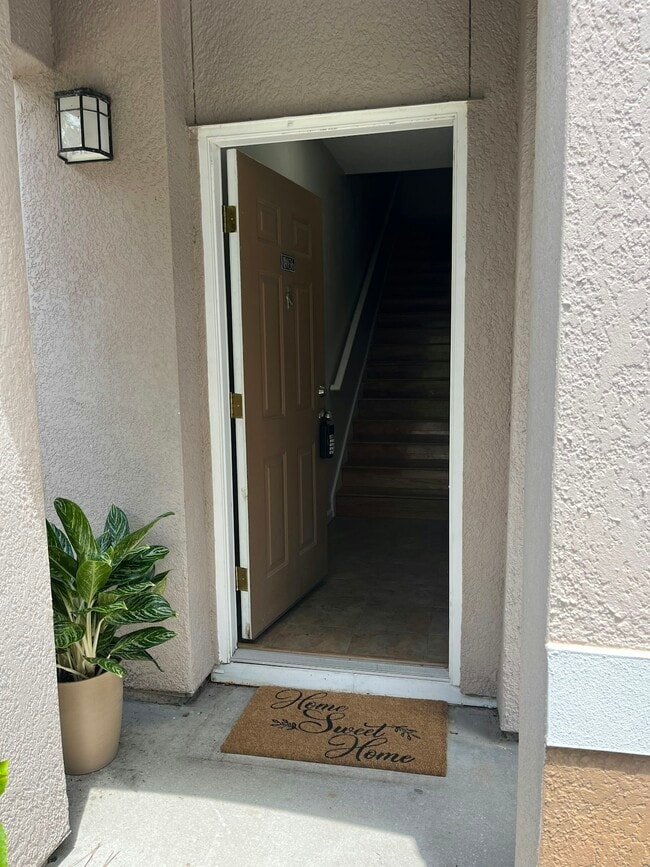 Building Photo - 18036 Villa Creek Dr