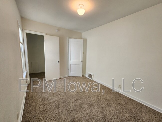 Building Photo - 615 Kirkwood Ave