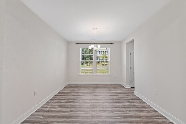 Building Photo - Spacious 4bd/3ba in Franklinton