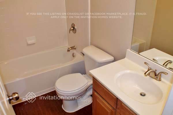 Building Photo - 1702 Cancun Dr