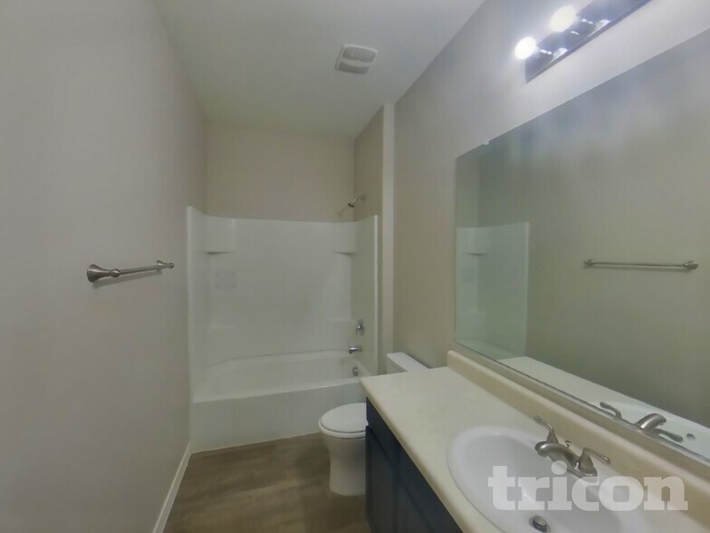 Building Photo - 19401 N Nocera Rd