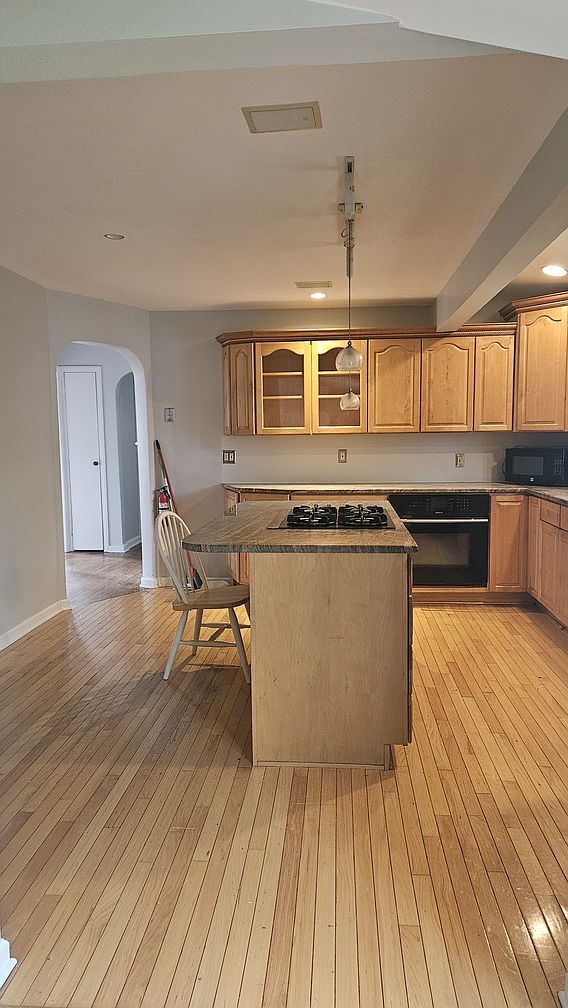 Primary Photo - 600 Fernwood Terrace