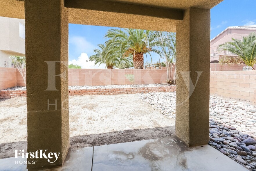 Building Photo - 6425 Casamar St